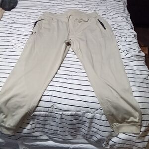 Under Armour Men’s Cream Jogger Sweatpants with Black Trim